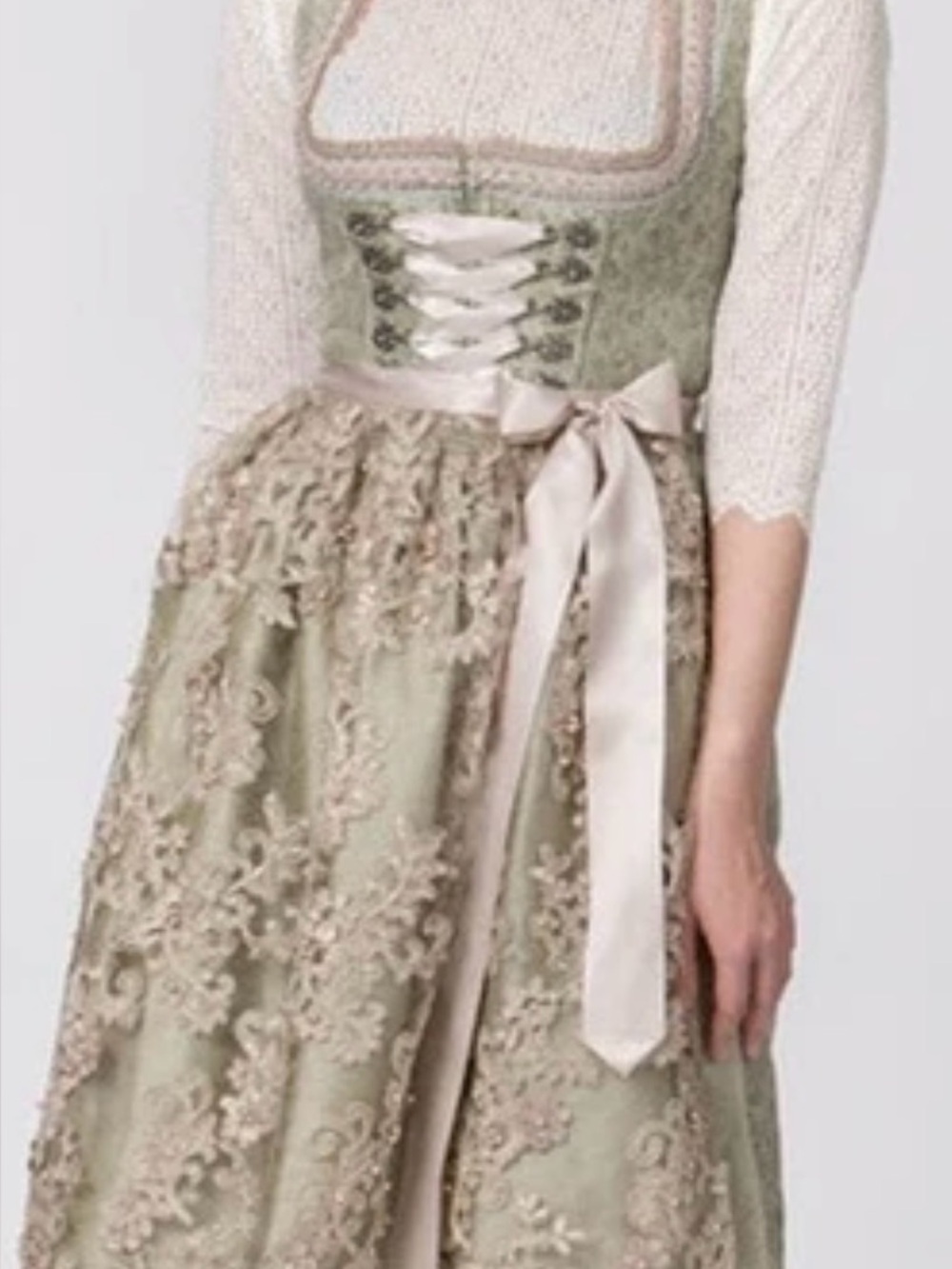 NWT Dirndl Daniela from Bergfeuer in sage green - Picture 4 of 13